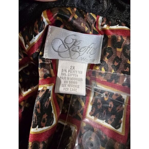 Vintage Geometric Print Satin Pajama Top With Quilted Collar & Pocket - Picture 8 of 11